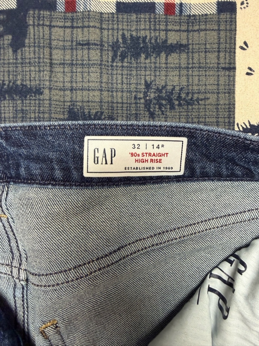 GAP 90’s straight High Rise Blue Denim Jacket - New without tags